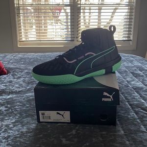 Men’s sneakers
